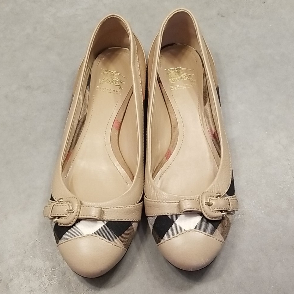 Authentic Burberry Flats